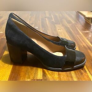 Clarks Artisan  Black genuine Suede & leather Heels 2 inches. Stylish/comfort.